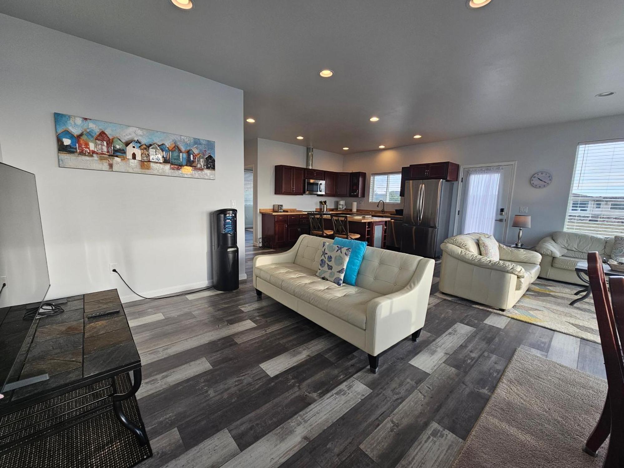 Holiday home Modern Beachfront At The Admiralty Retreat